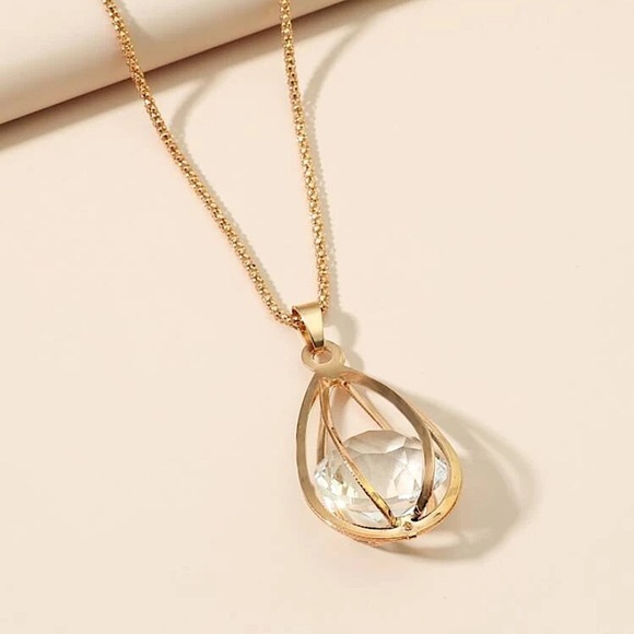 Jewelry - Crystal Water Drop Charm Necklace